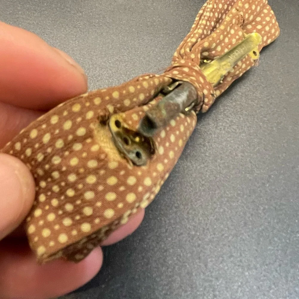 Vintage Brown & Cream Bat Wing Bow tie